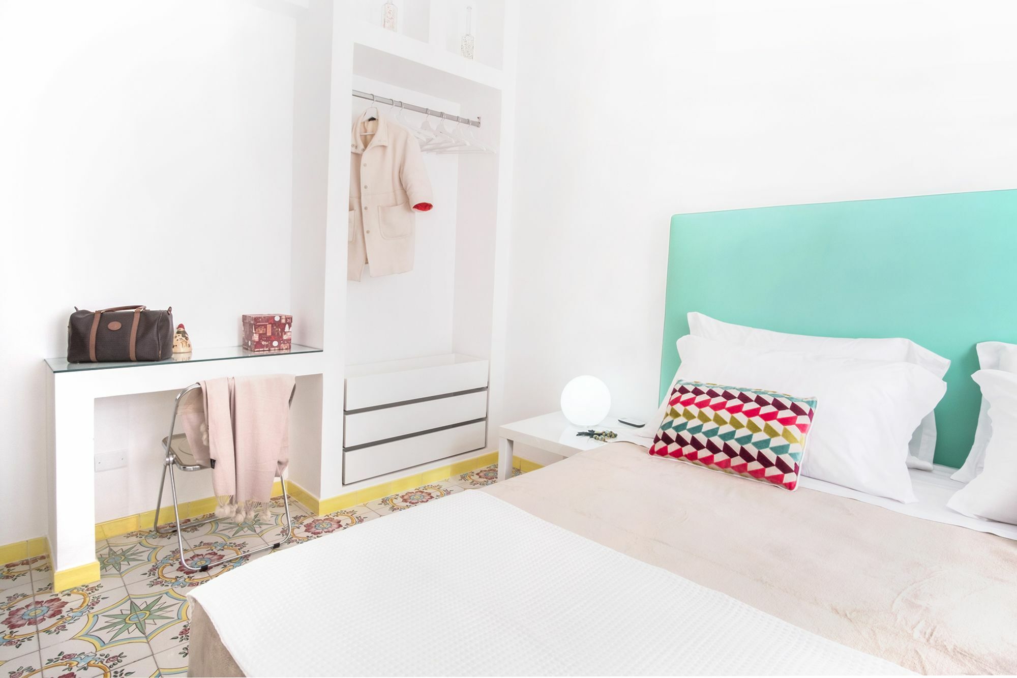 Amore Rentals - Appartamento Erica Sorrento Luaran gambar