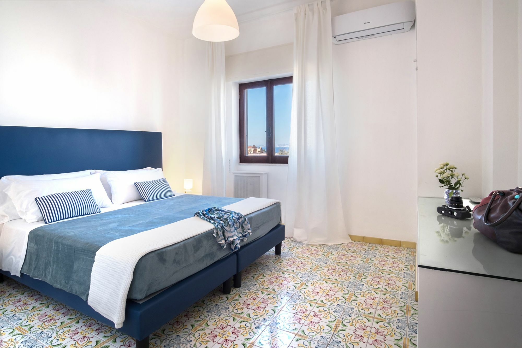 Amore Rentals - Appartamento Erica Sorrento Luaran gambar